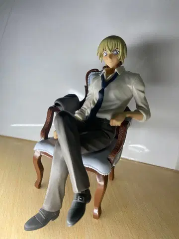 아무로 토오루 피규어