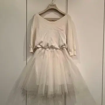 snidel 화이트 니트 샤샤 스커트 원피스