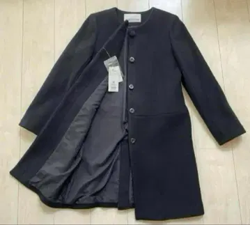 새상품 내추럴 뷰티 베이직 노카라 코트 블랙 L 정가 26000엔