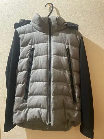 후드 부착 다운 자켓 그레이