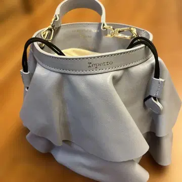 Repetto 라이트 블루 프릴 핸드백