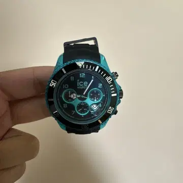 ice watch 크로노그래프 손목시계 파랑