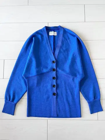 UNITED TOKYO 유나이티드 도쿄 형태 V넥 가디건