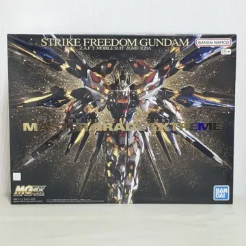 MGEX 1/100 스트라이크 프리덤 건담