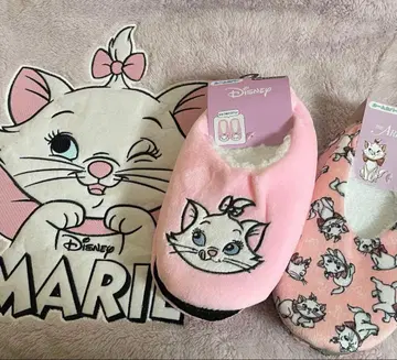 Disney 마리짱 복슬복슬 트레이닝복 룸슈즈