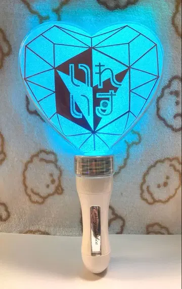 아이레쓰 하트형 응원봉 LED 라이트 부착