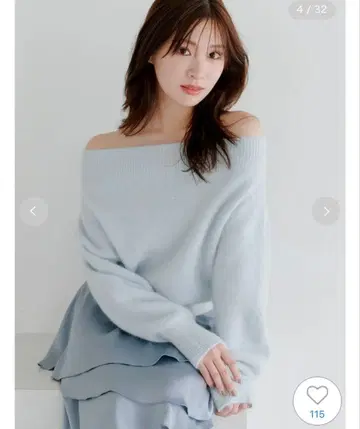 이번 시즌 SNIDEL 폭스 알파카 오프숄더 풀오버