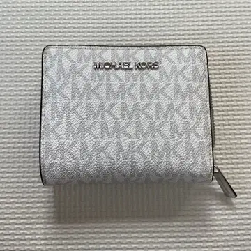 MICHAEL KORS 접이식 지갑 모노그램