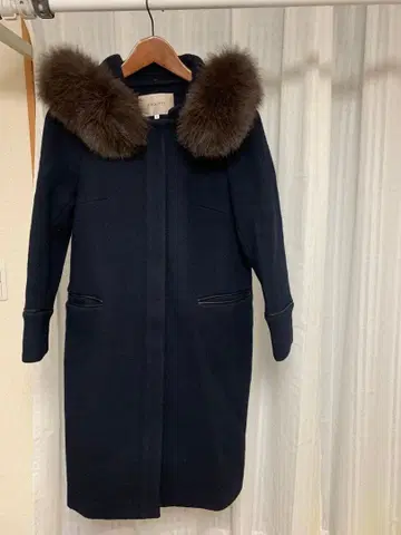 JUSGLITTY 네이비 롱 코트 사이즈 0