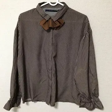 안어나더안젤라스 자보 부착 블라우스