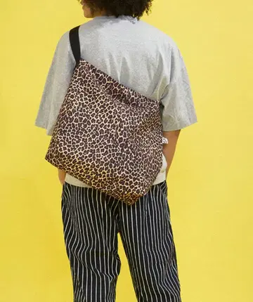 드리프터 Drifter 플레인 숄더백 PLANE 레오파드