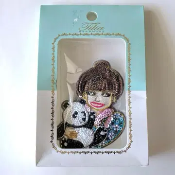 쿠로야나기 테츠코 타가와 케이지 브로치