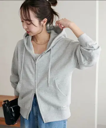 디스코트 쭈리 W 지퍼 후드티