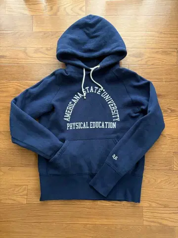 Americana 속기모 후드 부착 후드티 네이비