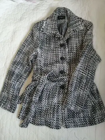 트위드 원단 코트 M 사이즈