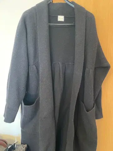 Tiara 니트 코트 블랙