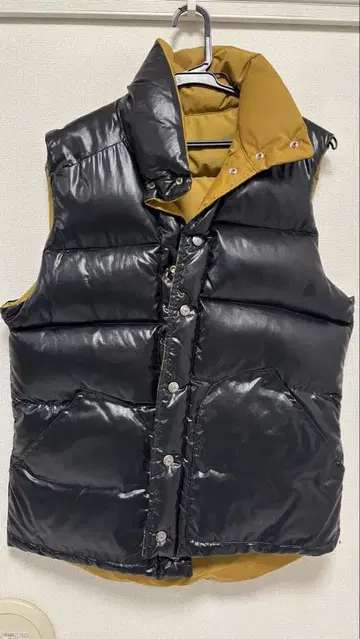 쉐라 디자인 리버서블 다운 베스트 블랙 카키