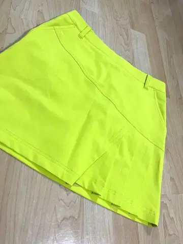 새상품급 JUN&ROPE 스커트