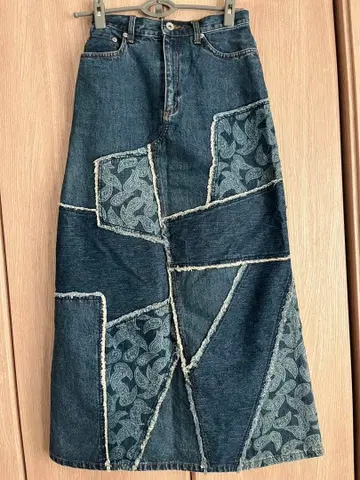 인디고 패치워크 디자인 데님 스커트