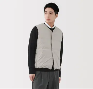무인양품 경량 다운 포켓터블 노카라 베스트 신사 S 라이트 실버 그레이