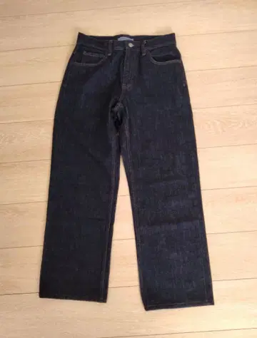 UNIQLO 스트레이트 데님