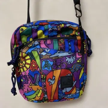 미사용 새상품 컬러풀 그래픽 숄더백