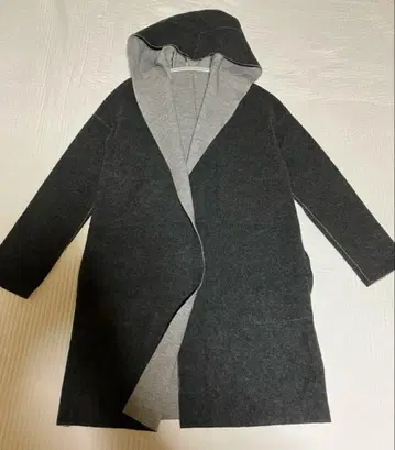 Beardsley 리버서블 후드 부착 롱 코트