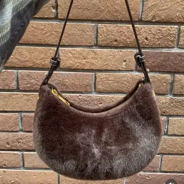 미라 오웬 호보백