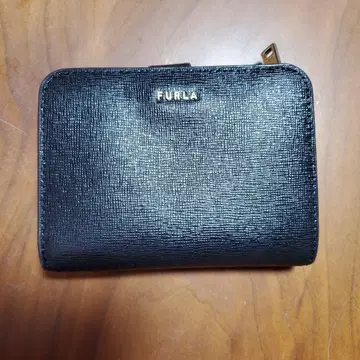 FURLA 블랙 가죽 접이식 지갑