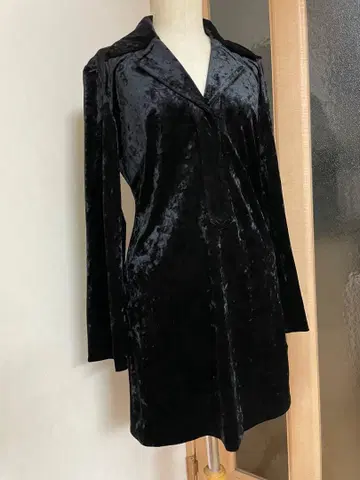 NOVESPAZIO 노베스파지오 미니 원피스 긴팔 플레어 소매