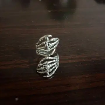 스컬 디자인 실버 반지 프리 사이즈