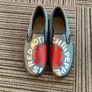RED HOT CHILI PEPPERS 슬립온 VISION 25cm