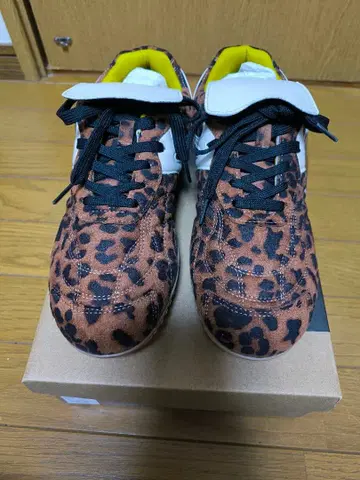 니코앤드 레오파드 무늬 스니커즈