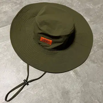 UNIVERSAL OVERALL 챙 넓은 사파리 햇