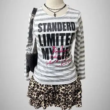 롱T 피치T 보더 Y2K 헤이세이 갸루 그런지 서브컬쳐 헤이세이 여자아이