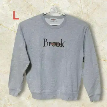 Brook 그레이 크루넥 트레이닝복 L 사이즈