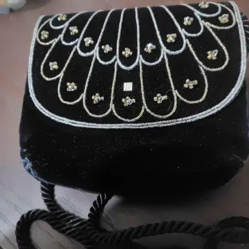 비즈 자수 블랙 벨벳 숄더 클러치 2way 파티 백