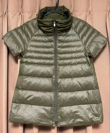 [ 미사용에 가까움 ] 올리브 그린 다운 자켓 사이즈 2