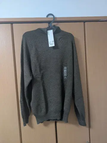 유니클로u XL 하이넥 스웨터 25AW