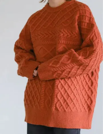 오렌지 케이블 니트 스웨터 긴팔