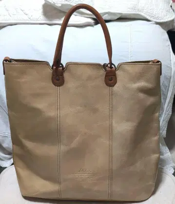 베이지 가죽 토트백