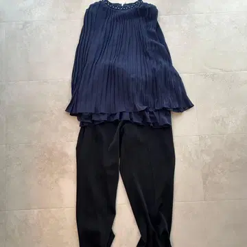 [세트 판매] 부즈루드 플리츠 블라우스&팬츠 네이비 포멀