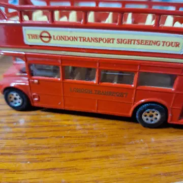 런던 버스 미니카 빨간색