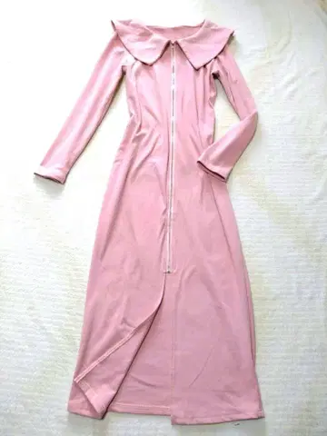 핑크 프론트 지퍼 카라 부착 롱 원피스