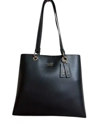 [가격 인하] GUESS 블랙 토트백