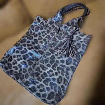레오파드 무늬 프린지 토트백