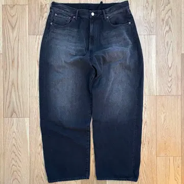 [ 새상품급 ] BEAMS 와이드 스트레이트 데님 팬츠