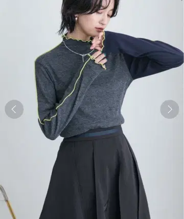 에이미 로우 컬러 블록 멜로우 상의