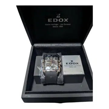 새상품급 EDOX 에독스 클래스 로얄 크로노그래프 부속품 박스 있음