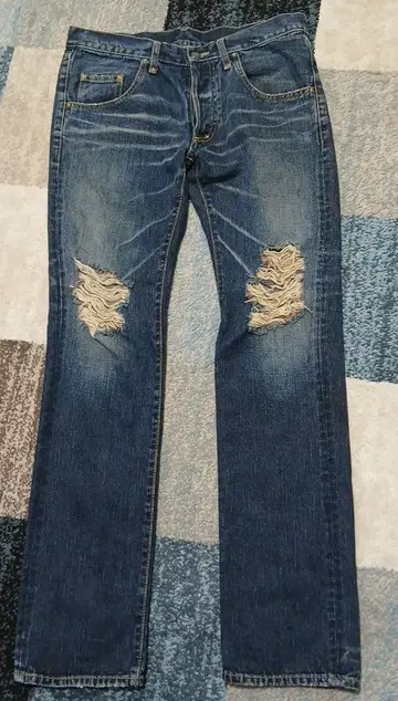 RUDE GALLERY 데미지 가공 스트레이트 데님